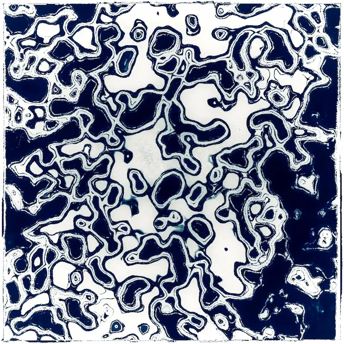 wiggle in blue